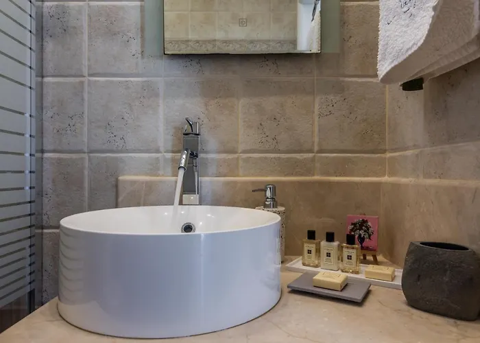 Artemis By Akroploro アパート